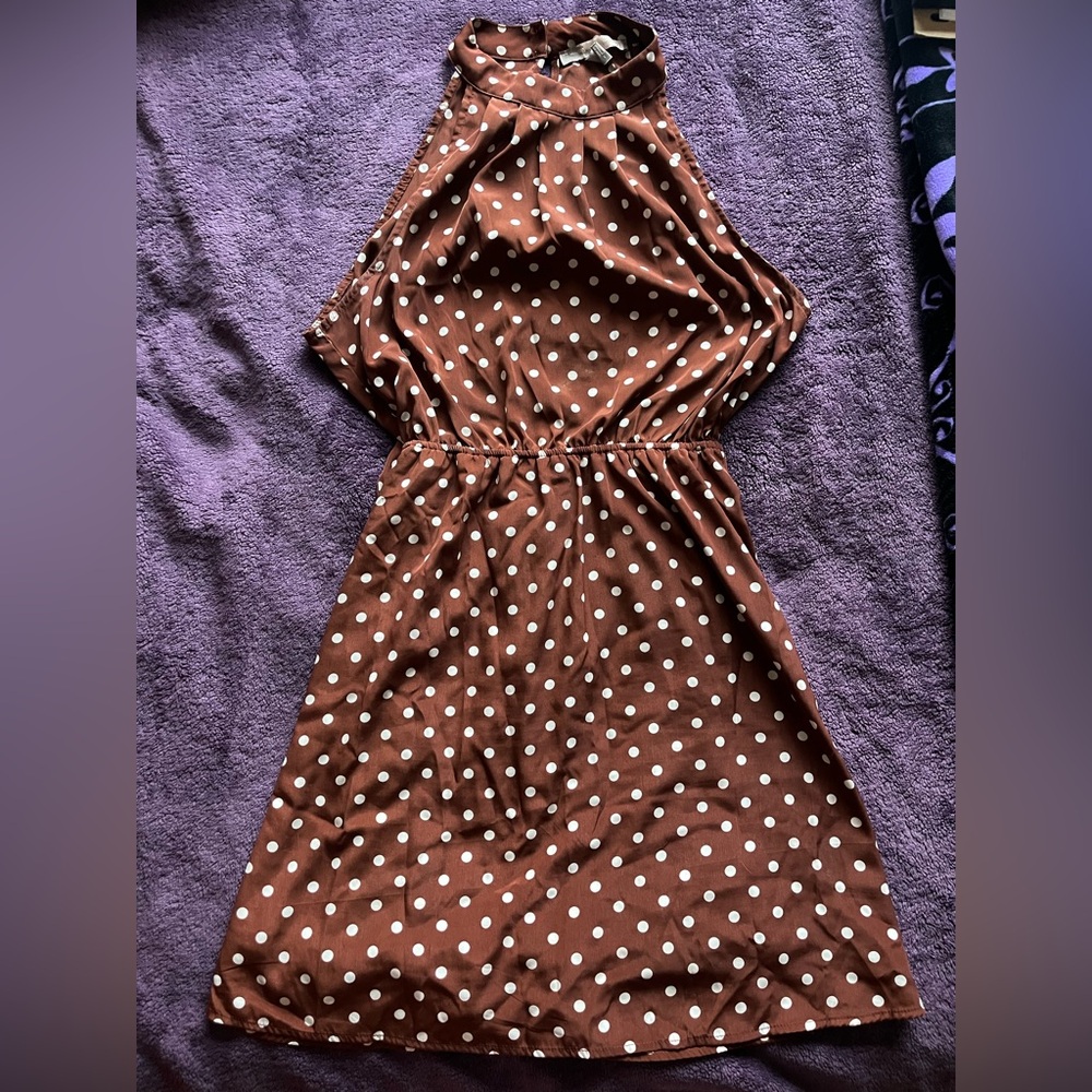 Pin-Up Style Sleeveless Dress